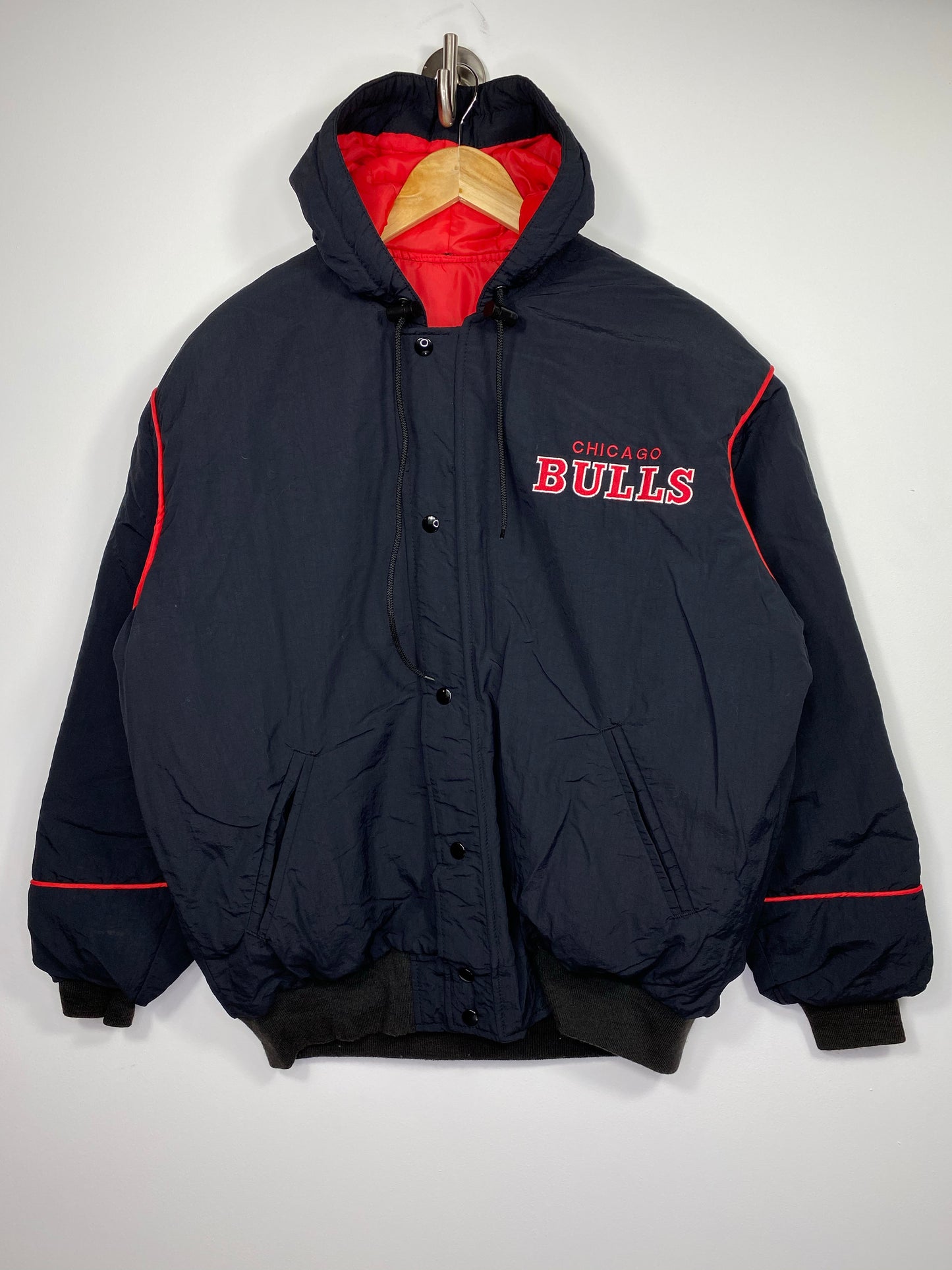 90's Starter x NBA CHICAGO BULLS Made in USA Vintage Padded Nylon Jacket / 5030