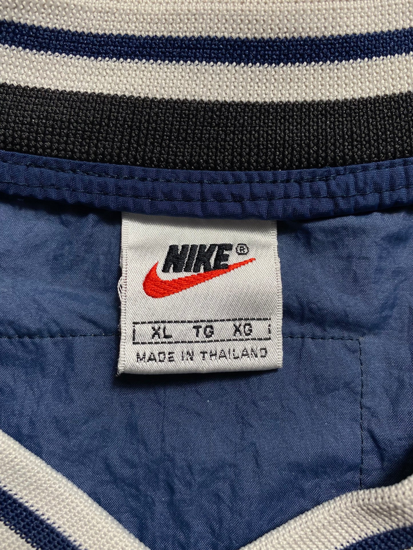 90's NIKE Size XL Vintage Nylon Jacket/ K6585