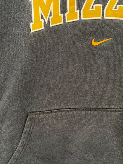 Vintage NIKE MISSOURI Size M Vintage College Hoodie Sweat-Shirt / A4565