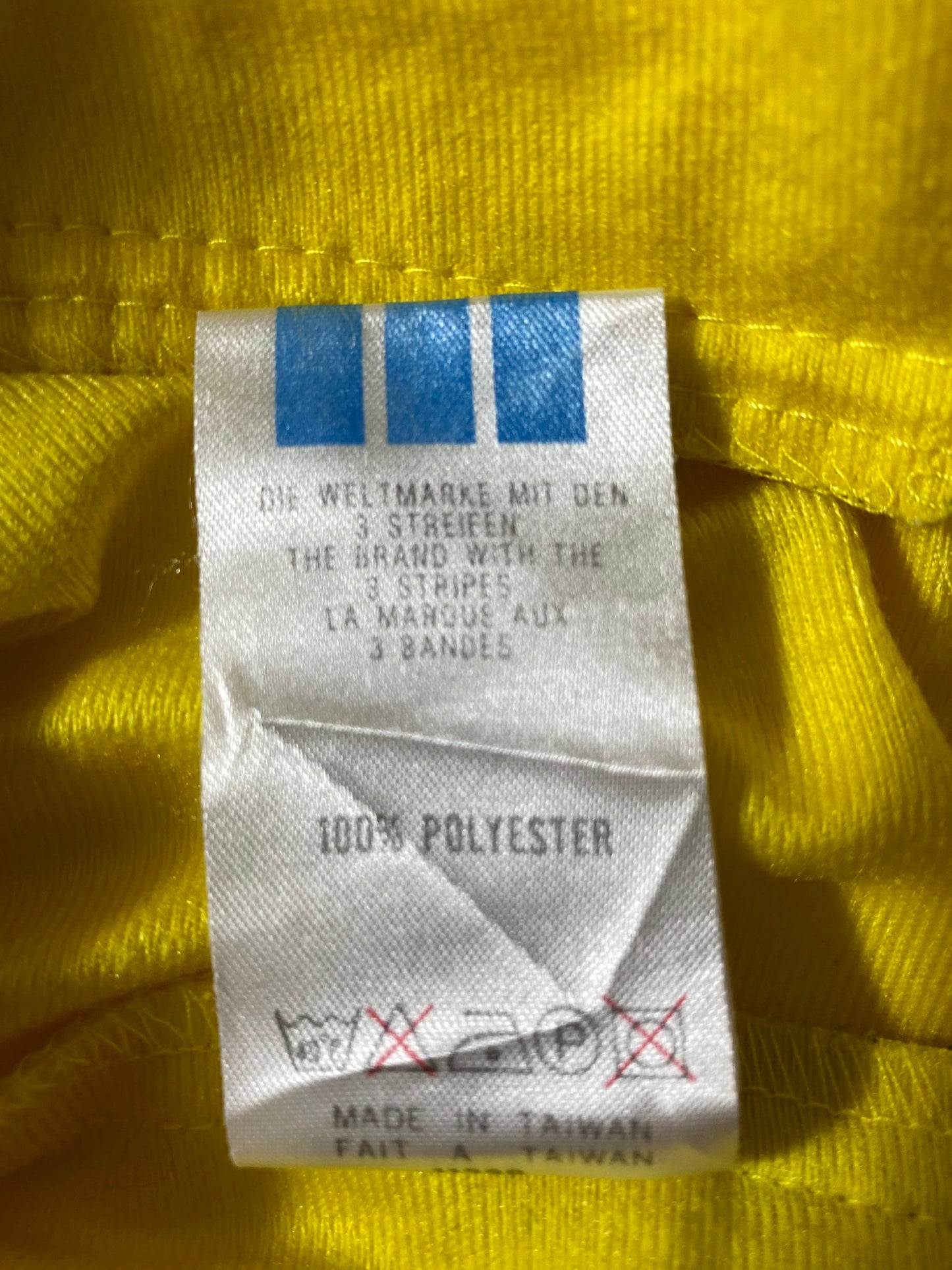 90’s ADIDAS Size M Vintage Jersey / A7739