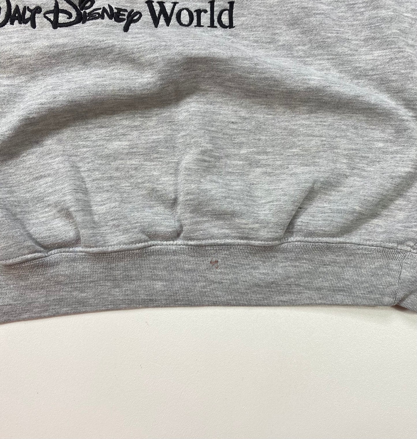 90’s Disney Aladin x Lion King x Mickey x Goofy Size L Vintage Sweat-shirt  / 6052