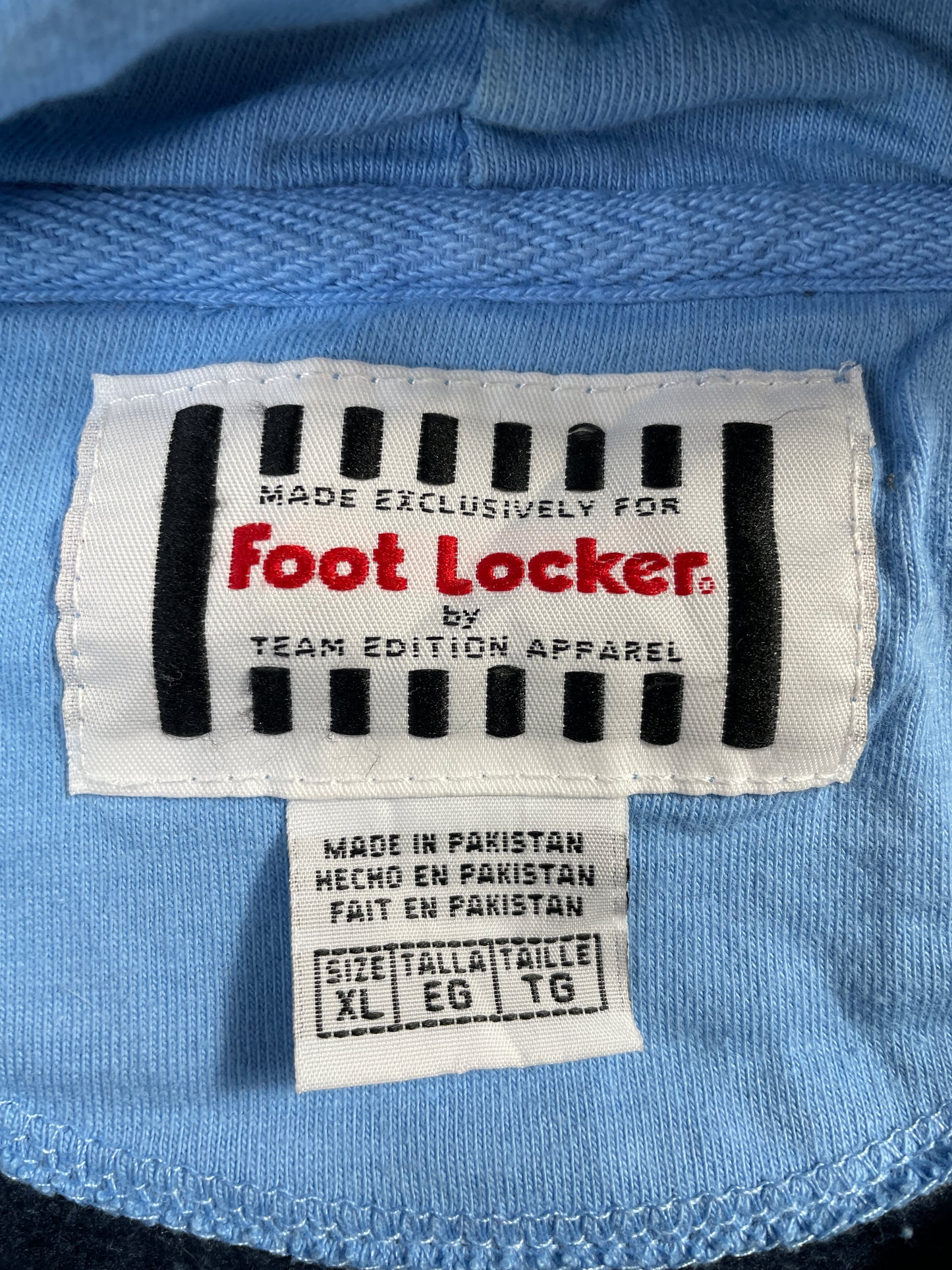 Vintage FootLocker x CAROLINA Size XL Vintage College Hoodie  Sweat Shirt / E6757S