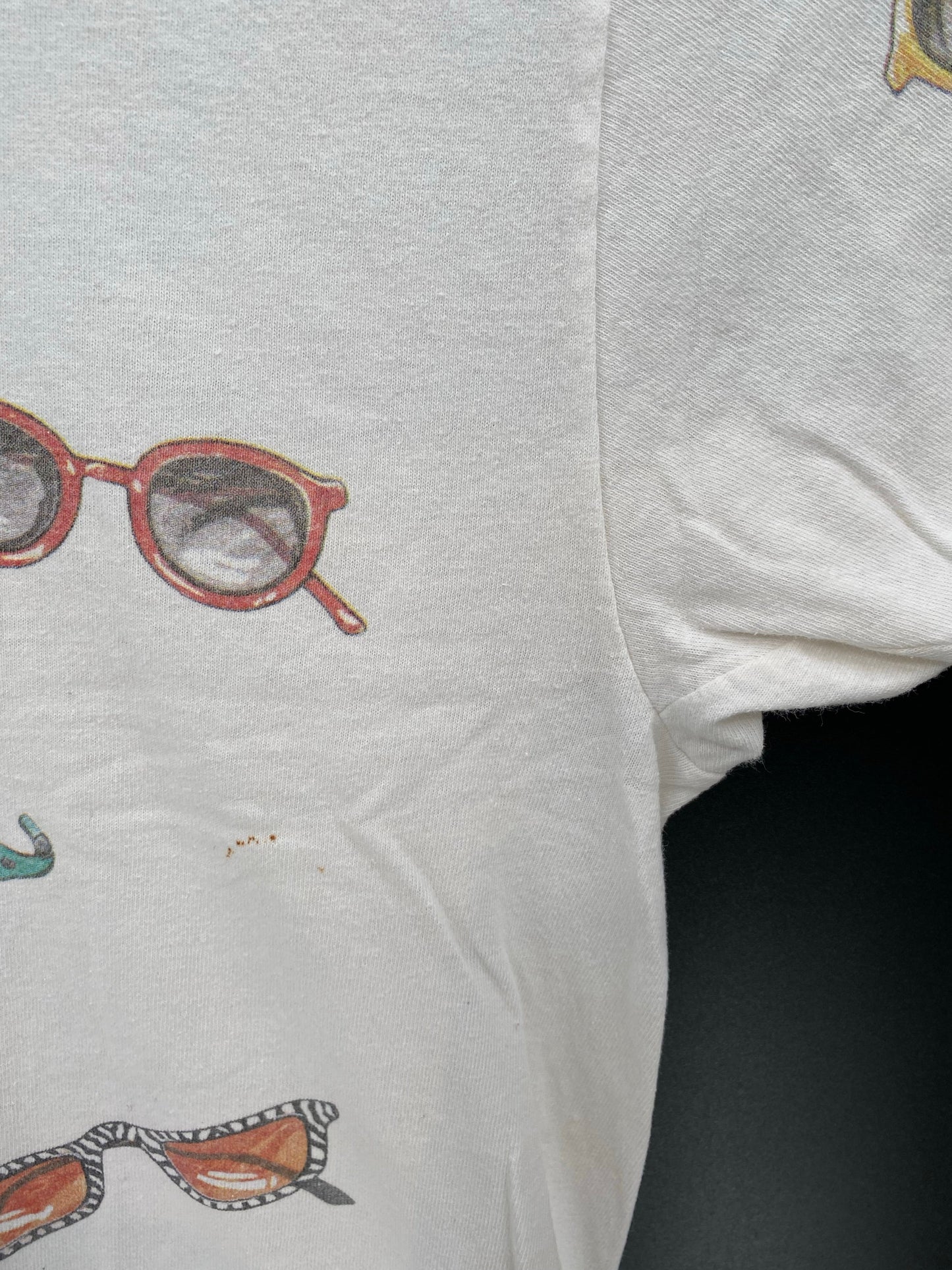 2000 ON THE SHADY SIDE Made in USA Size One Size Vintage T-Shirts / A5702