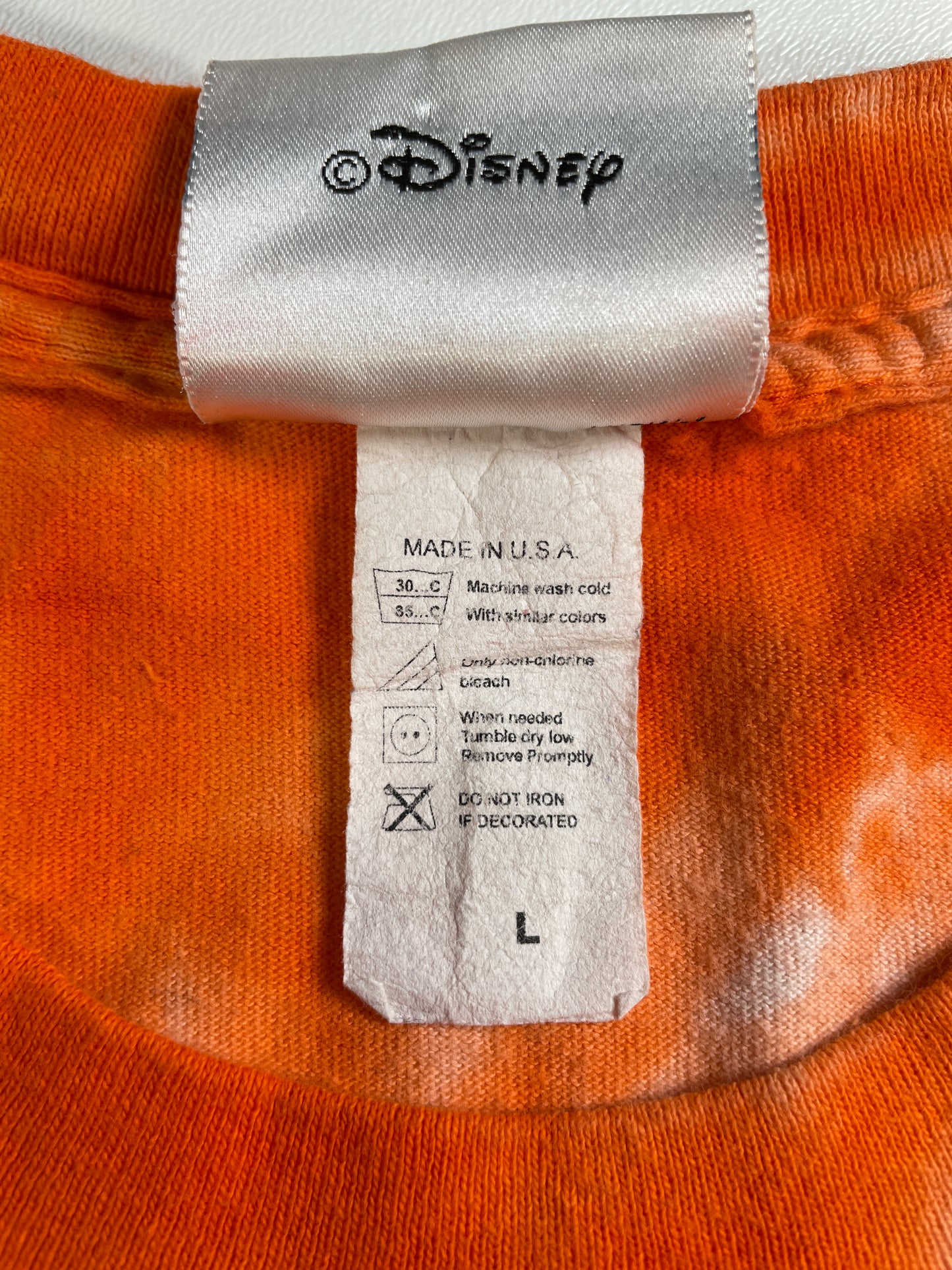 2005 DISNEY HALLOWEEN Made in USA Size L Vintage T-shirt / A6615