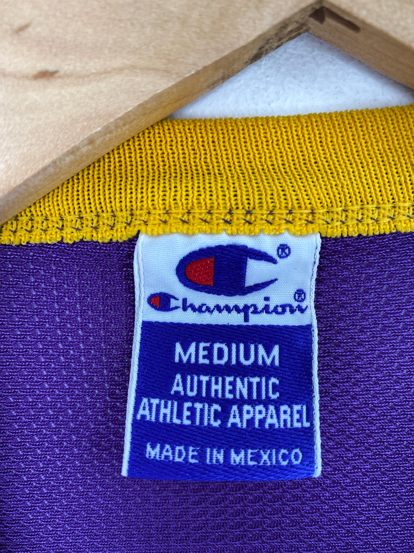 00' CHAMPION x LOS ANGELES LAKERS SHAQUILLE O'NEAL Size 40 M Vintage NBA Jersey / A5456