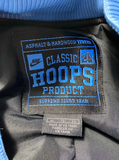 Vintage NIKE Size XL Padded Nylon Jacket  / K8028