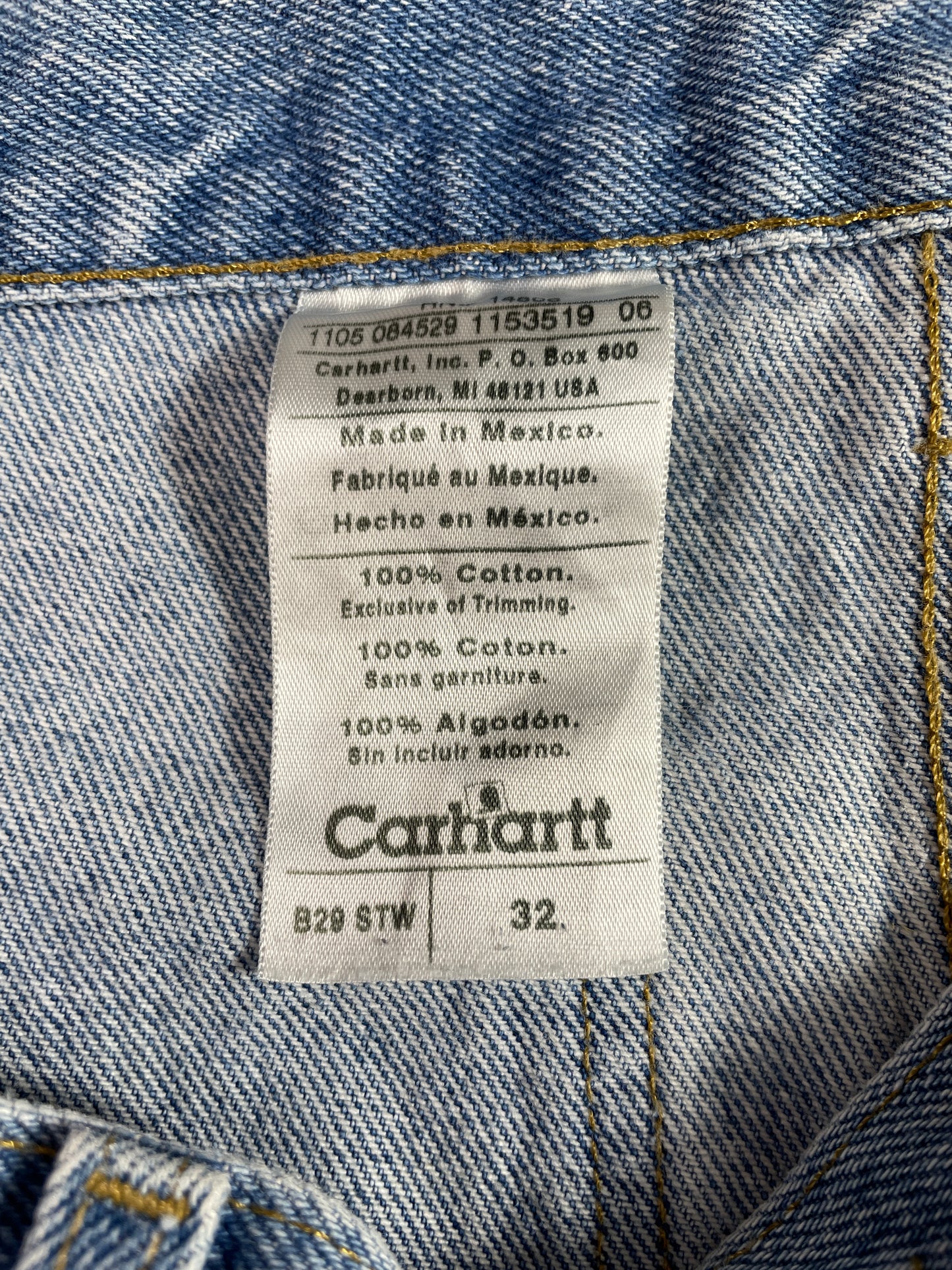 Vintage CARHARTT Size W32xL8 Denim Shorts / A4279