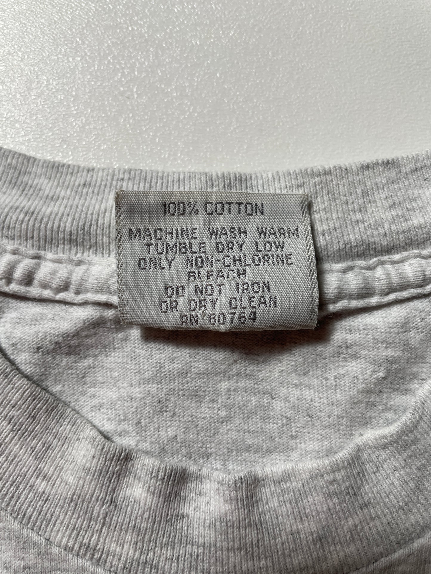 90's TAMPA BAY BUCCANEERS Made in USA Size L Vintage NFL T-Shirt / E4259T