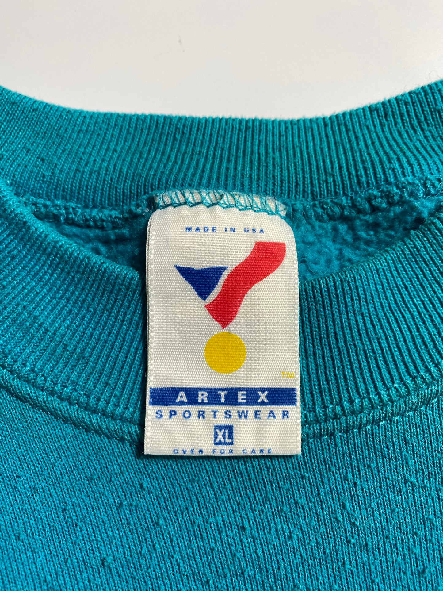 1993' NORTH CAROLINA CHARLOTTE HORNETS Made in USA Size XL Vintage NBA Sweat-shirt / K6153