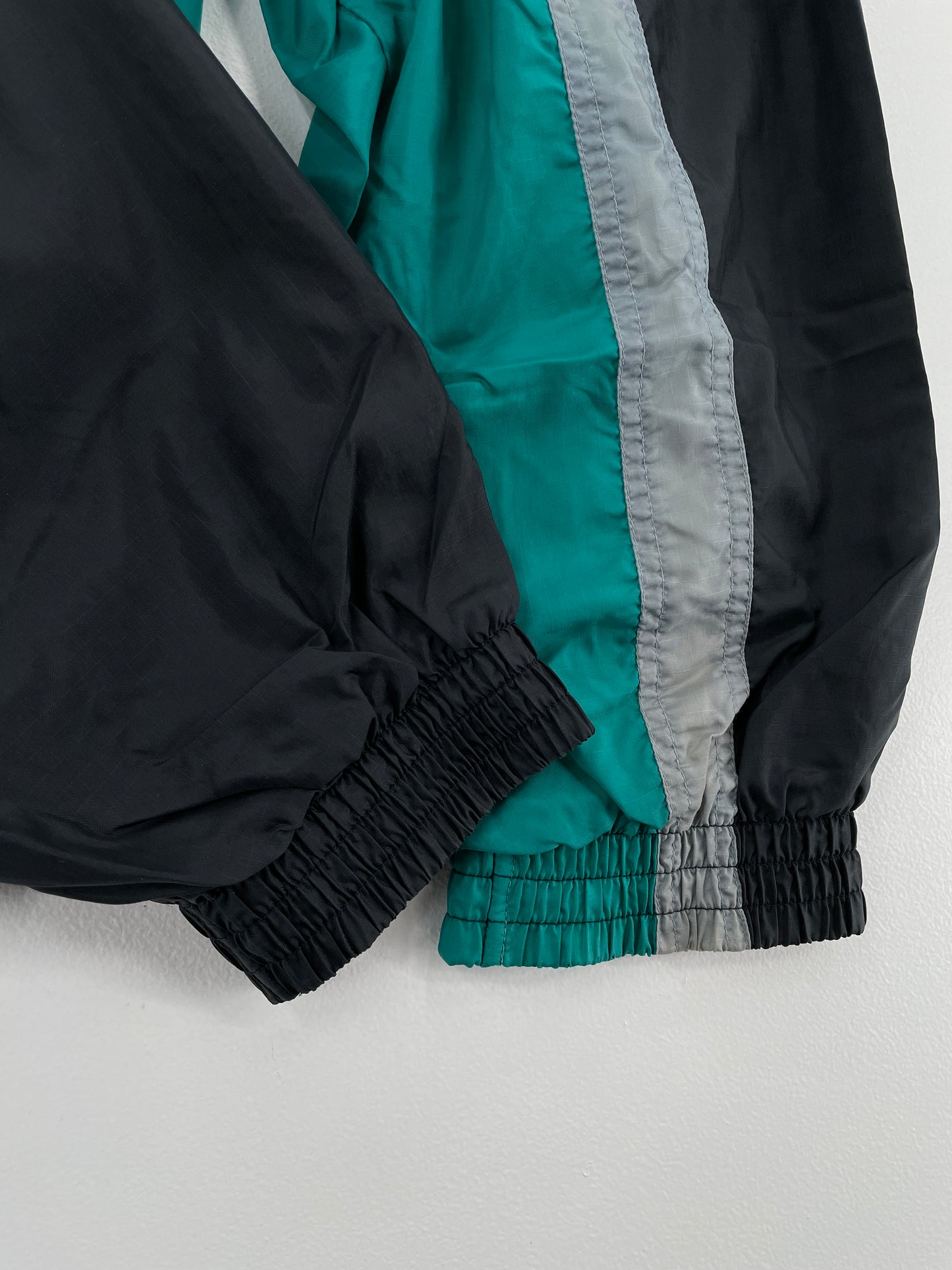 90's NIKE Silver Tag Size XL Vintage Nylon Jacket / E1026