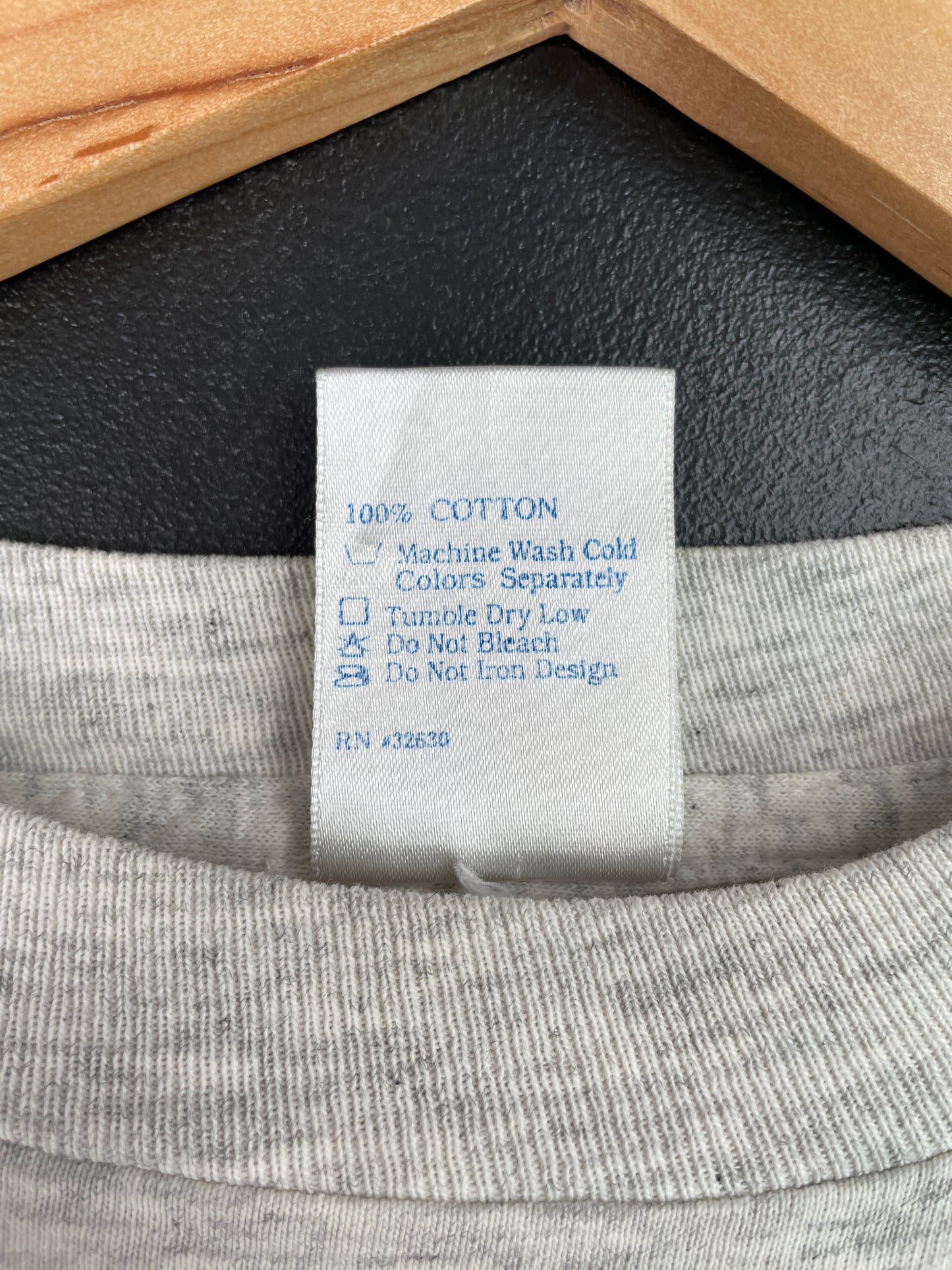 90's CHICAGO BULLS SCOTTIE PIPPEN Made in USA Size L Vintage NBA T-Shirt / A6793