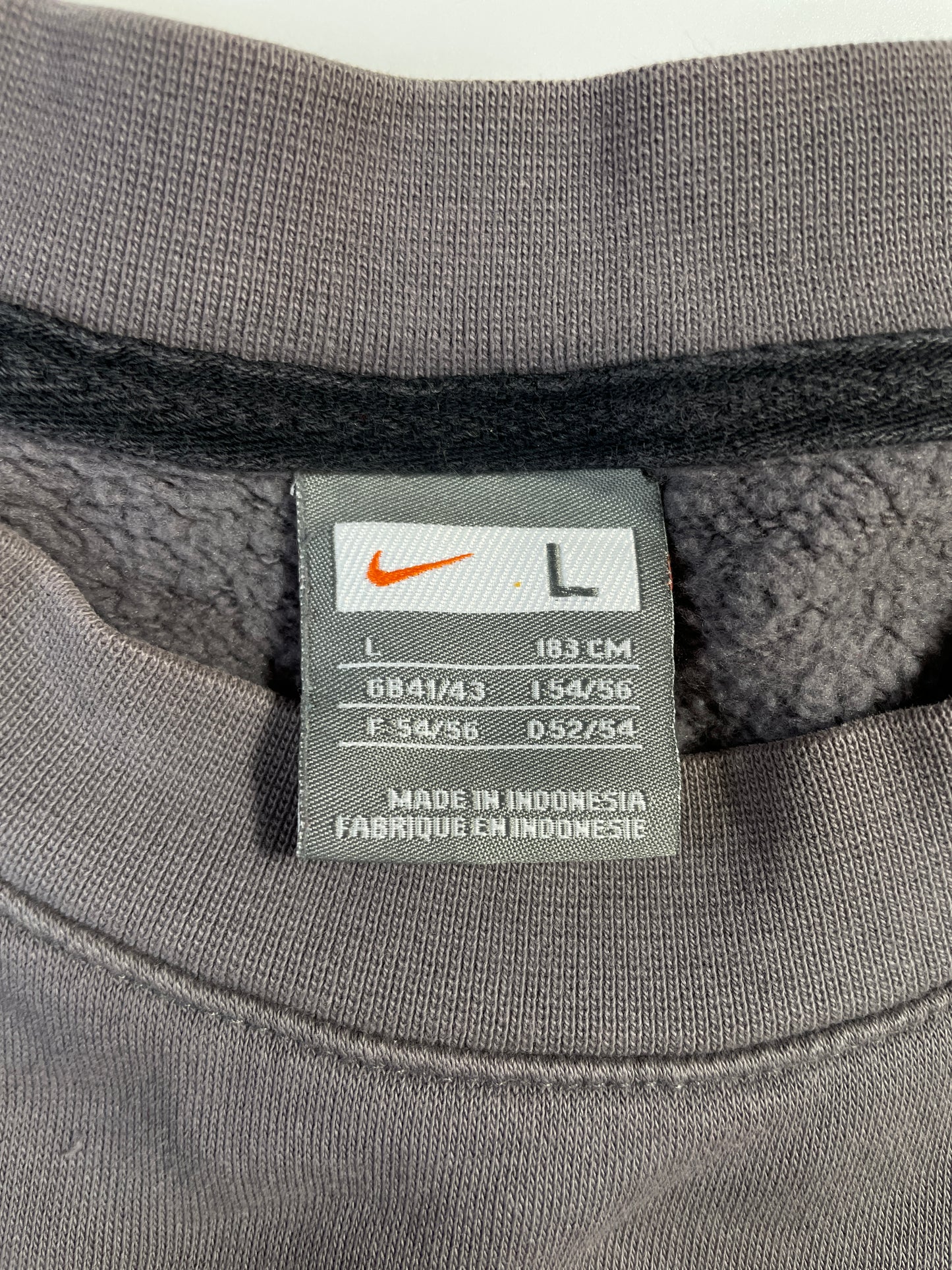 Vintage NIKE MINI SWOOSH Size L Sweat-shirt / A8483