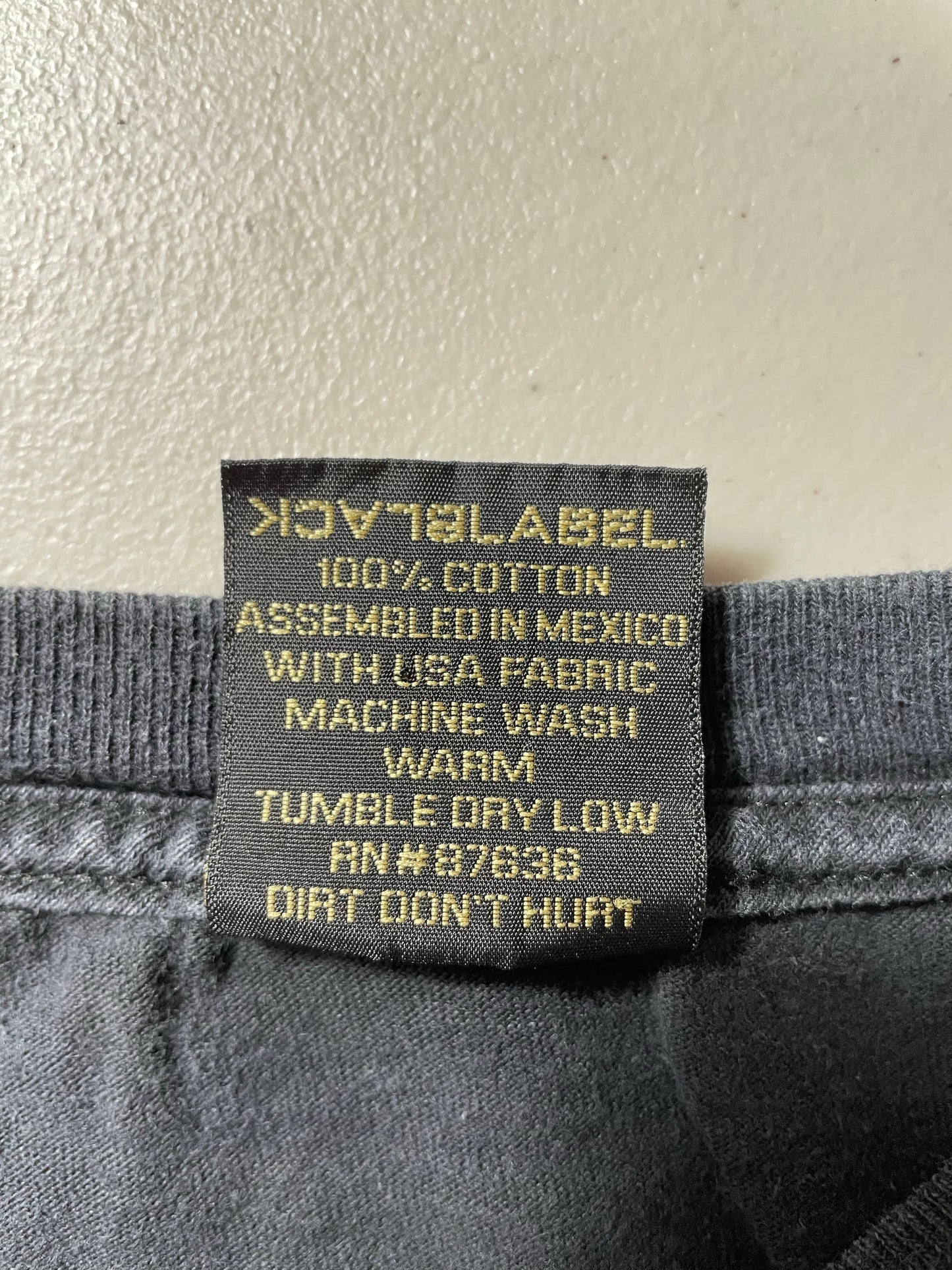 Vintage BLACK LABEL Size M Skate T-shirt / A7190