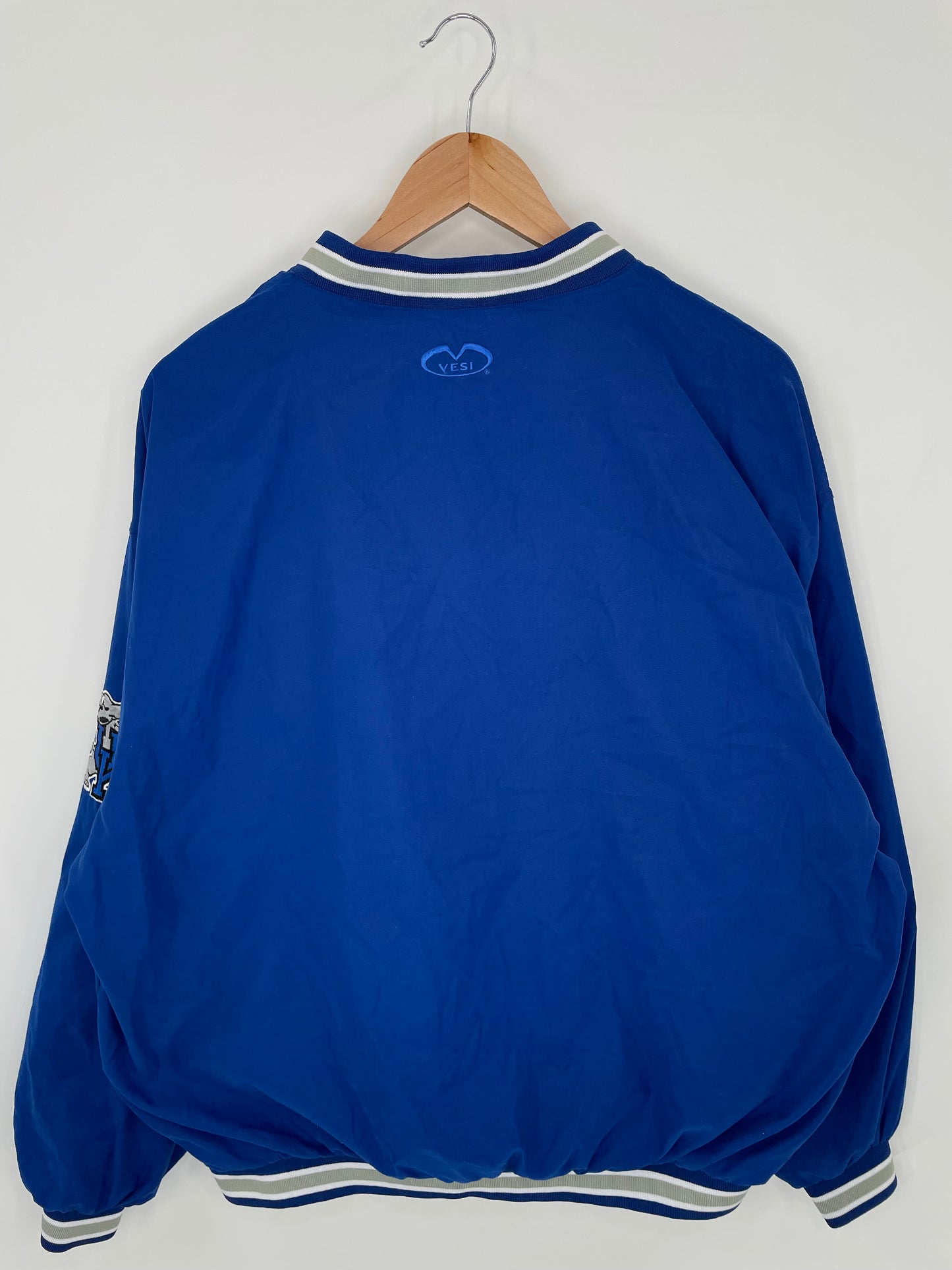 Vintage KENTUCKY WILDCATS Size L Nylon Jacket  / K8377