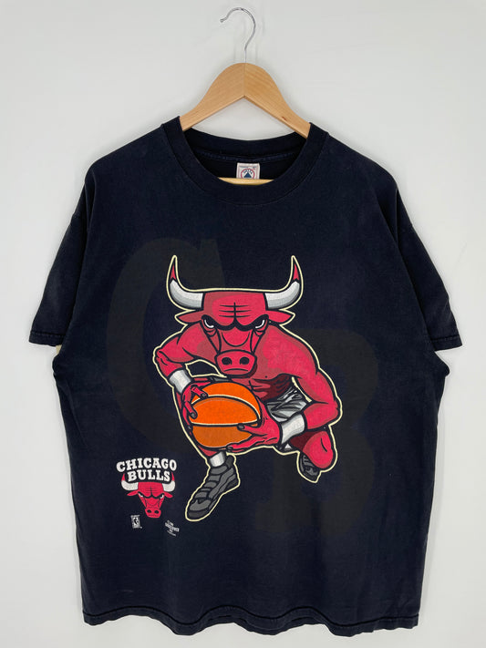 1996 CHICAGO BULLS Made in USA Size XL Vintage NBA T-shirt / A123