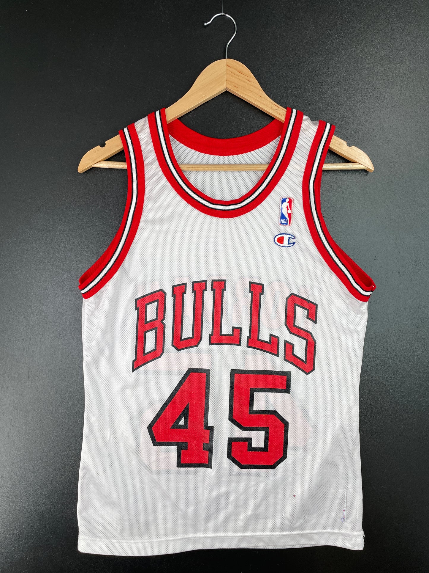 90’s Champion x CHICAGO BULLS 45 JORDAN Size Approx.S NBA Jersey / A7130