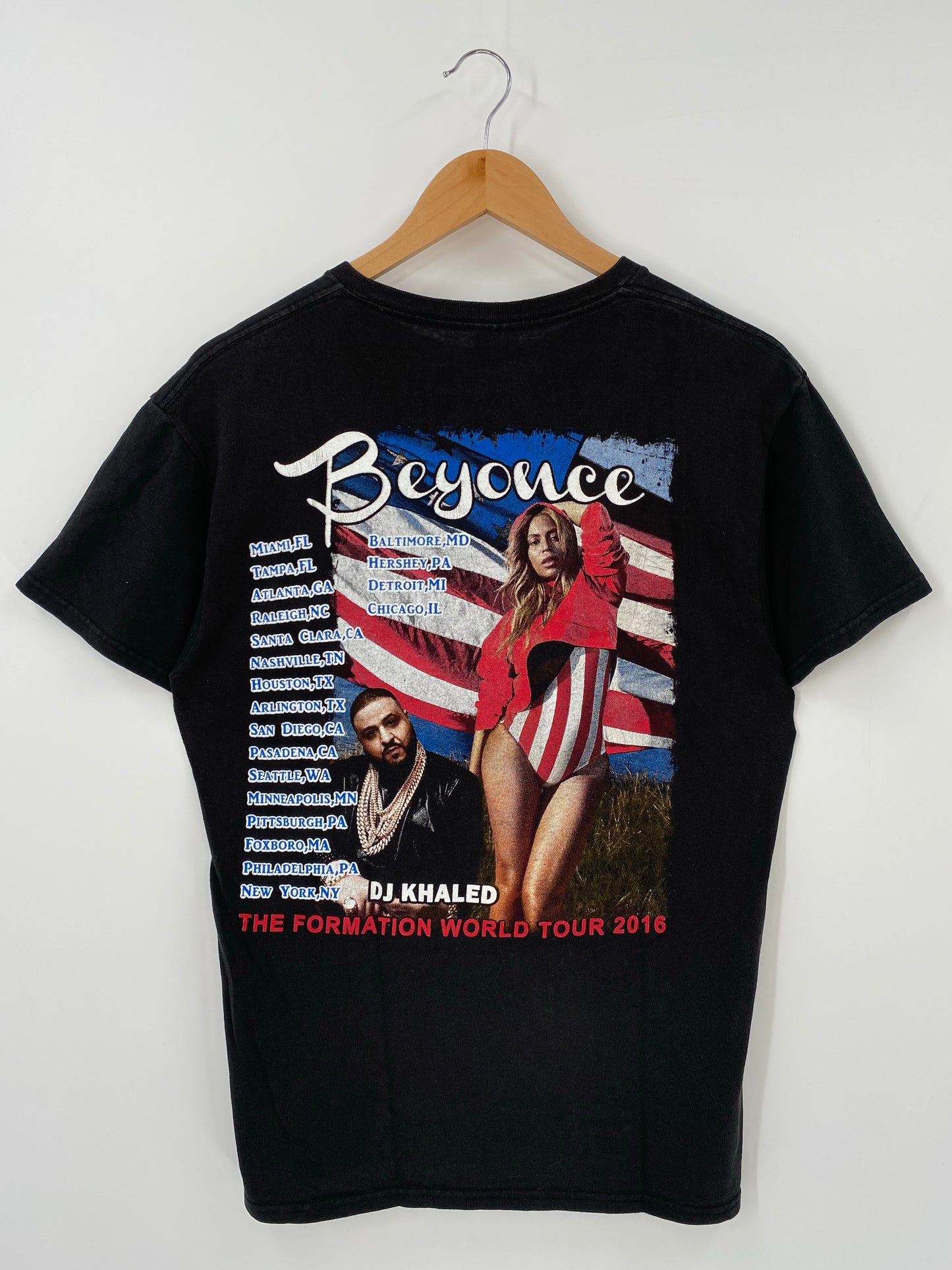 2016 BEYONCÉ THE FORMATION WORLD TOUR Size M Vintage Music T-shirt / K4154